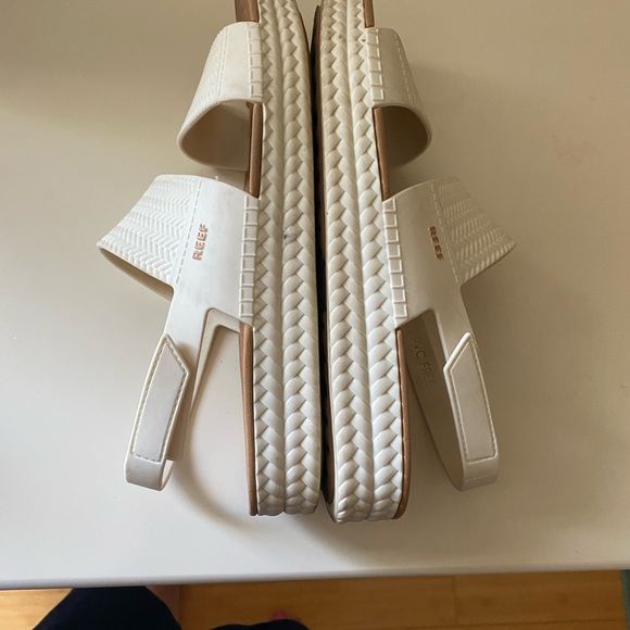 Reef White and Brown Sandals - Picture 4 of 4